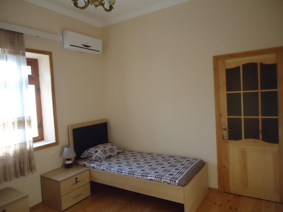 Guesthouse Khazar In Old City باكو المظهر الخارجي الصورة